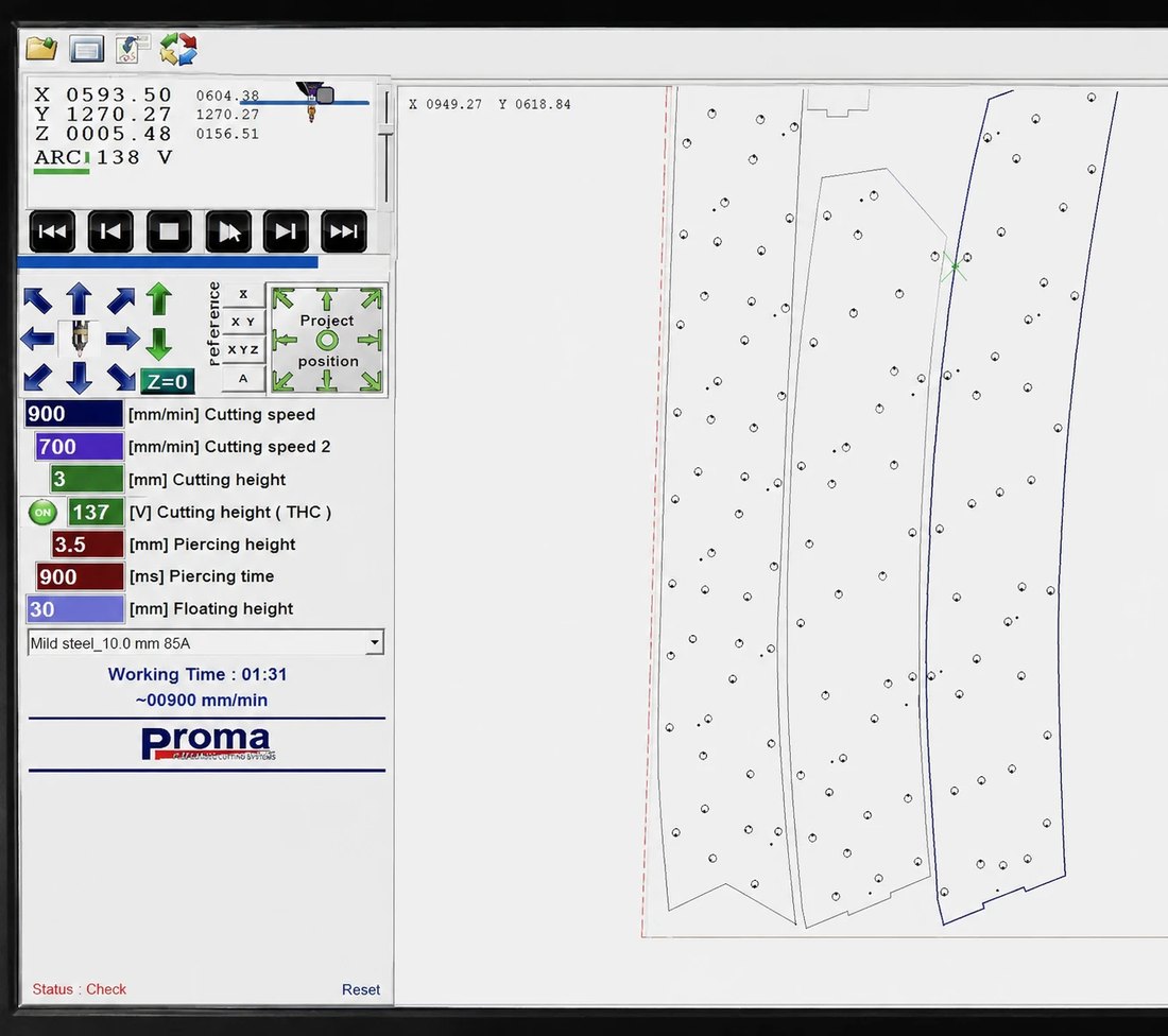 Steuerung der CNC-Plasmaanlage mit Schnittparametern und verschachtelten Teilen
