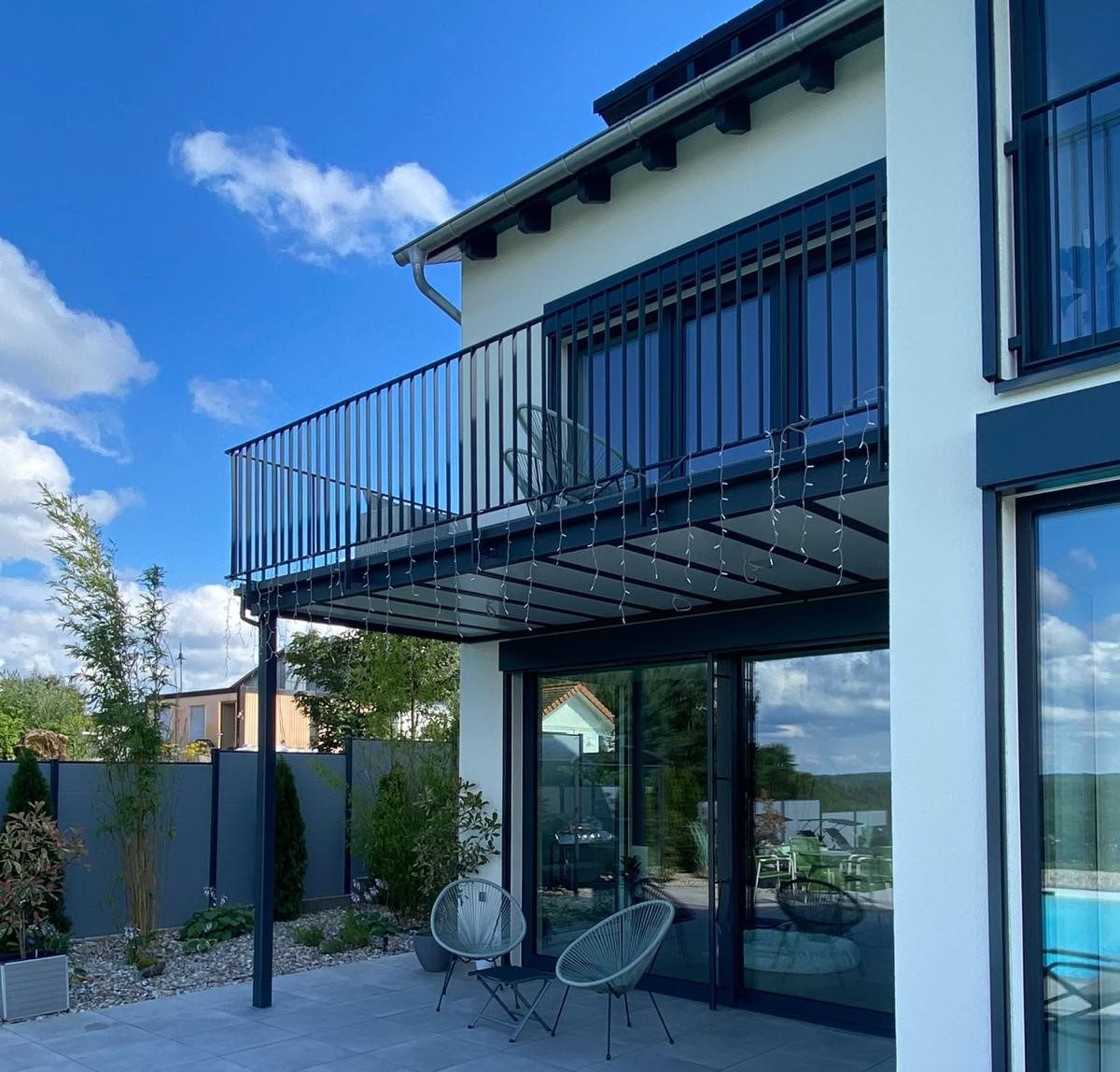 Balkon mit Glasbrüstung – Referenz von AN Metallbau