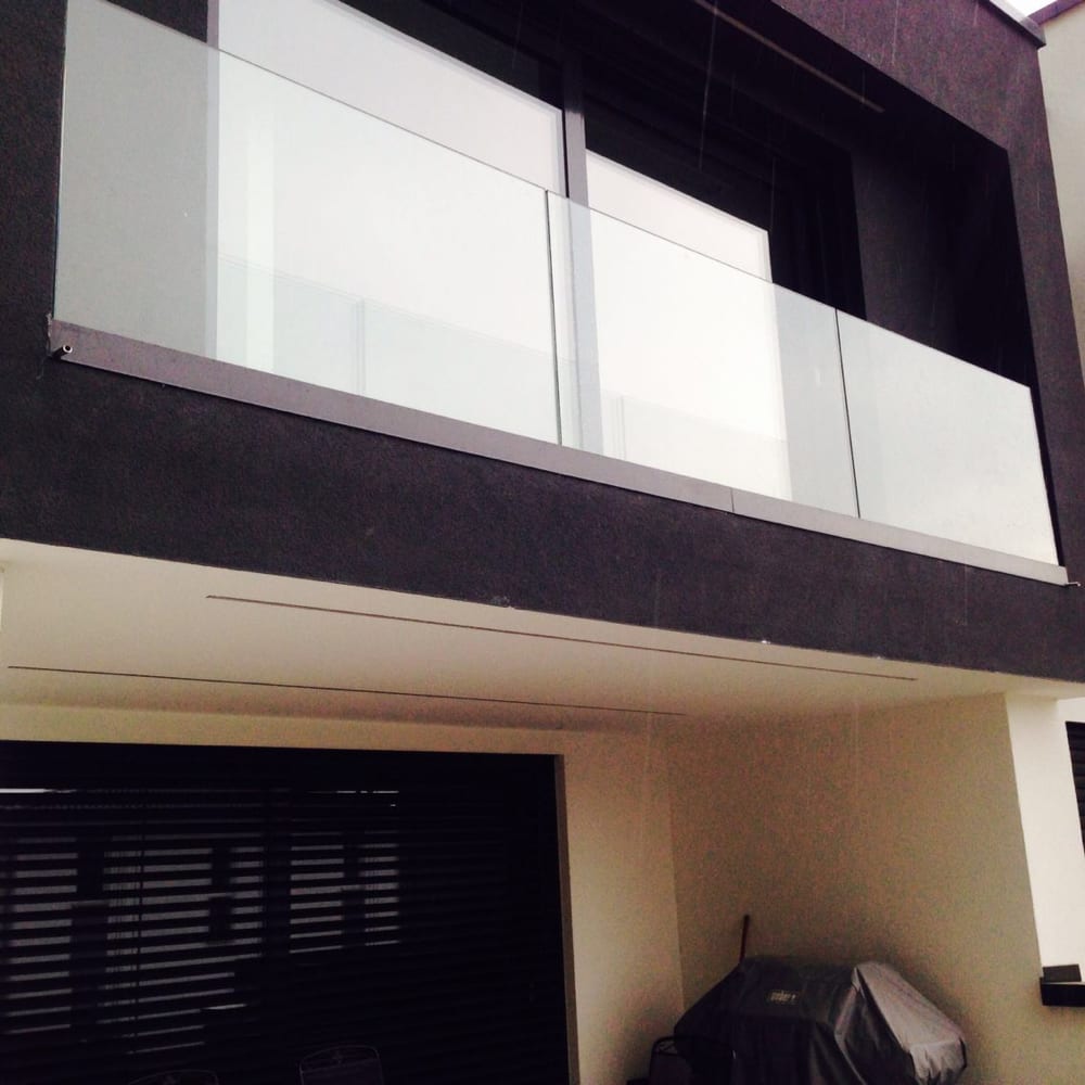 Glasgeländer aus Edelstahl und Glas – Referenz 35 – AN Metallbau GmbH